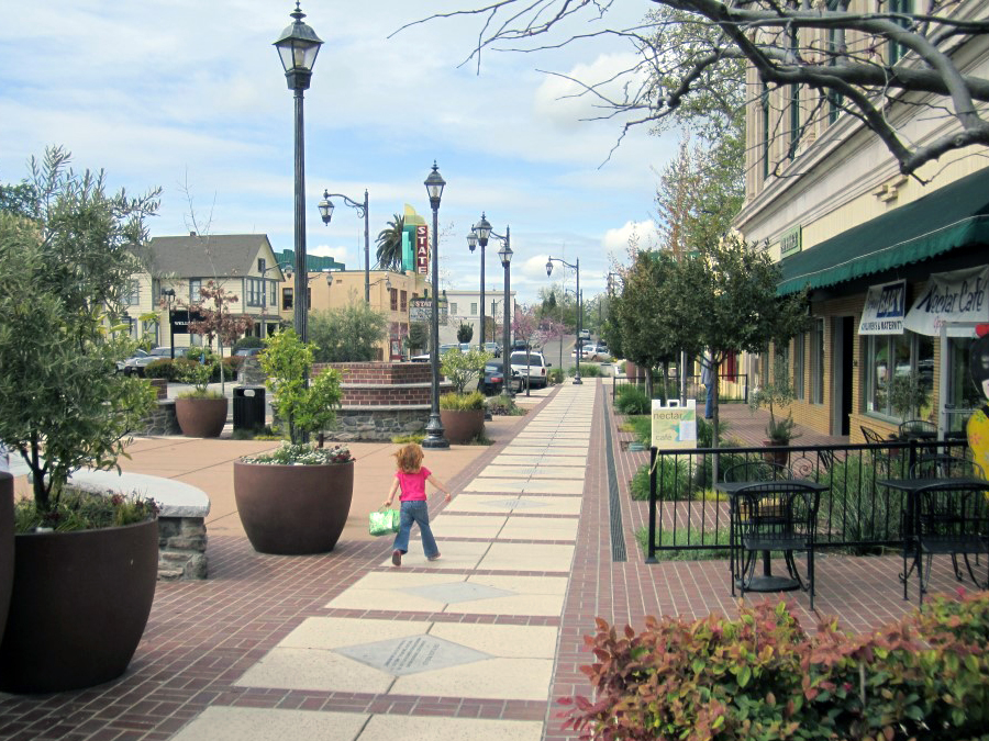 Auburn Streetscape